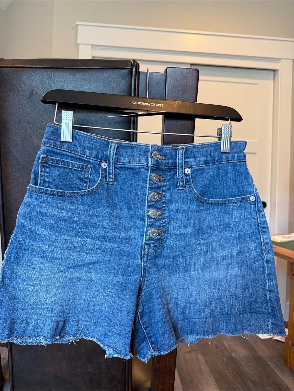 MADEWELL BUTTON FRONT SHORTS SZ 25